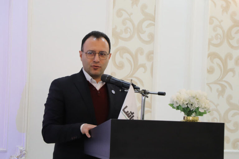 دکتر صمدیان همایش کسب و کار مدیران موفق آکادمی کسب و کار راشا